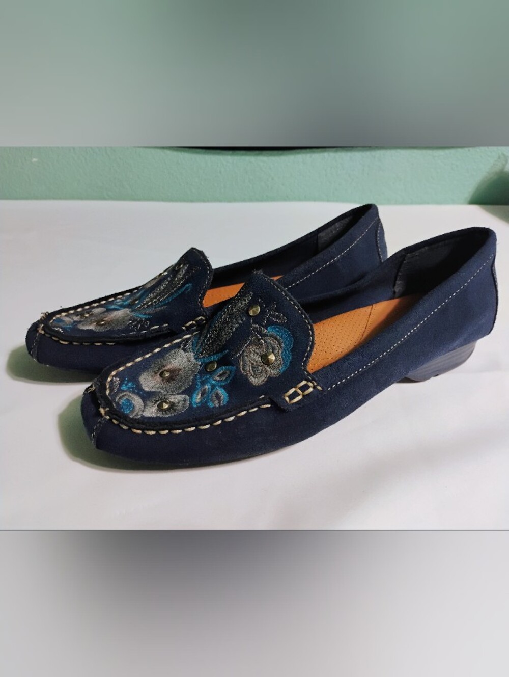 Baretraps Otella Blue Leather Loafers Floral Embroidered Sz 8.5 M Shoes